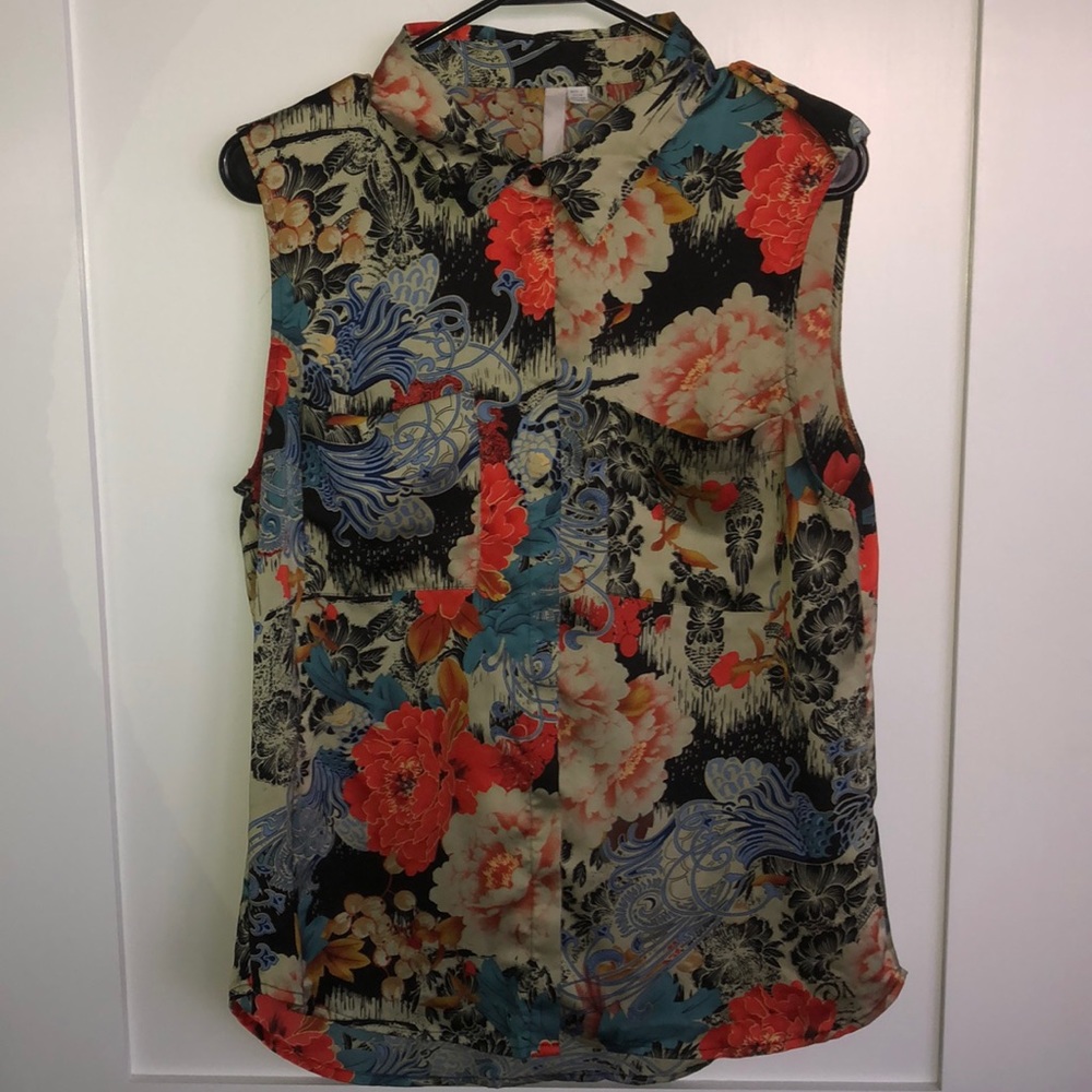 Urban Outfitters patterned tank